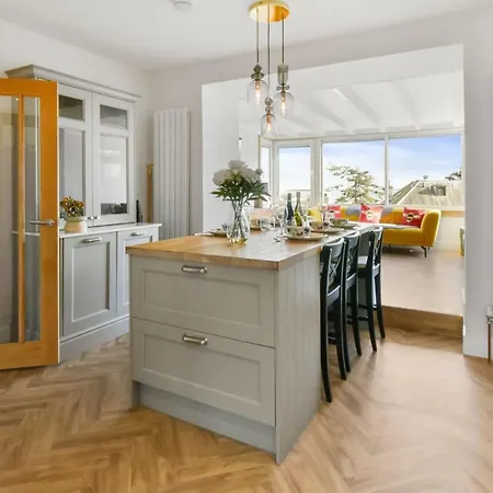 Seaside Luxury Escape Apartment Aberdour Exterior photo